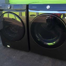 SAMSUNG JUMBO BLACK STEAM FRONT LOAD WASHER AND GAS DRYER SET 