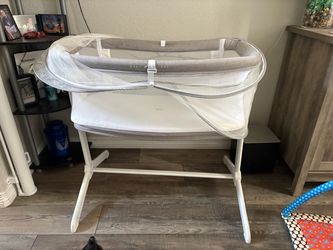 Baby Delight Bassinet with Canopy