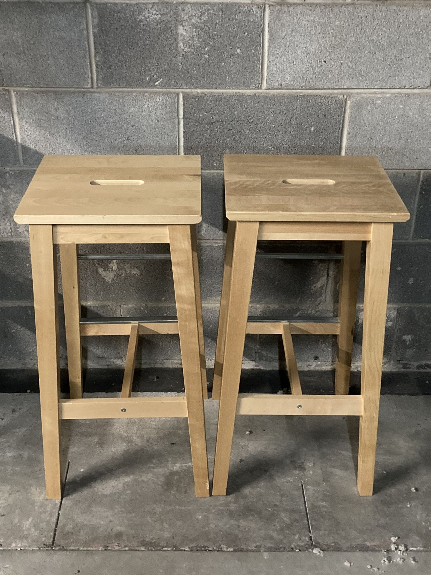 Wood Classic Kitchen Countertop Stools Natural Wood 29” HoghTall Stools Bar Stools Natural Wood Stools