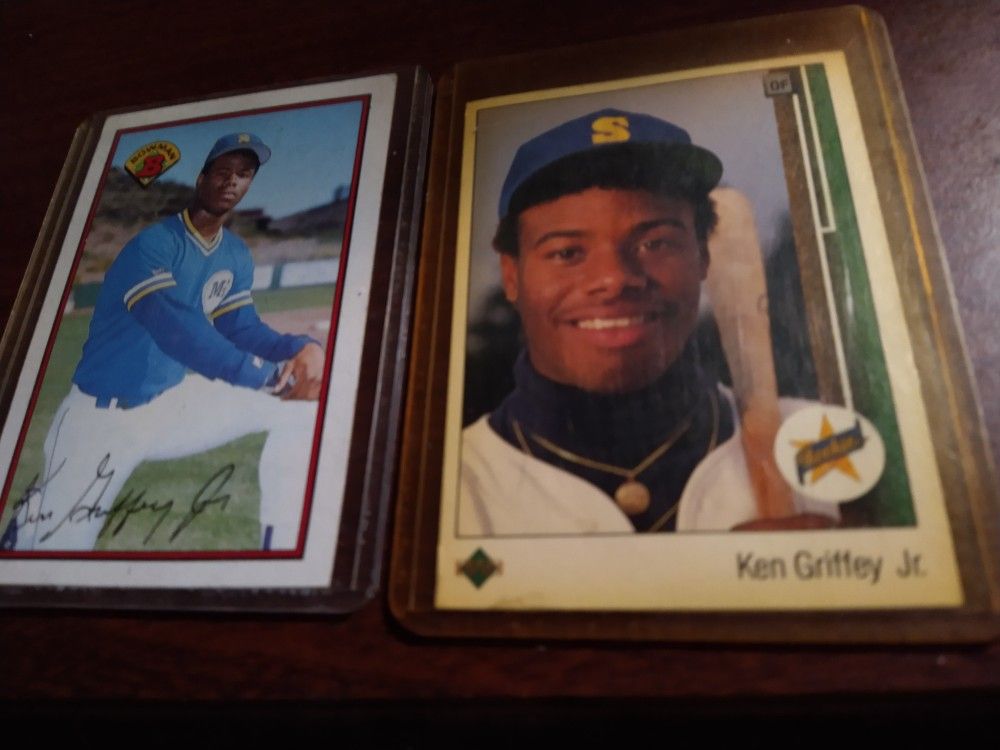 2 Ken Griffey Jr Rookie Cards