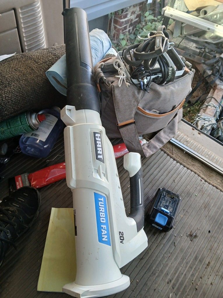 Leaf Blower