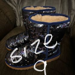 Woman’s Mixed Boots 