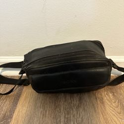 Selling Vintage Sony Camera and LG Phone