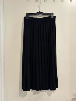 DKNY Shimmer Knit Pleated Midi Skirt | Black | Size XS