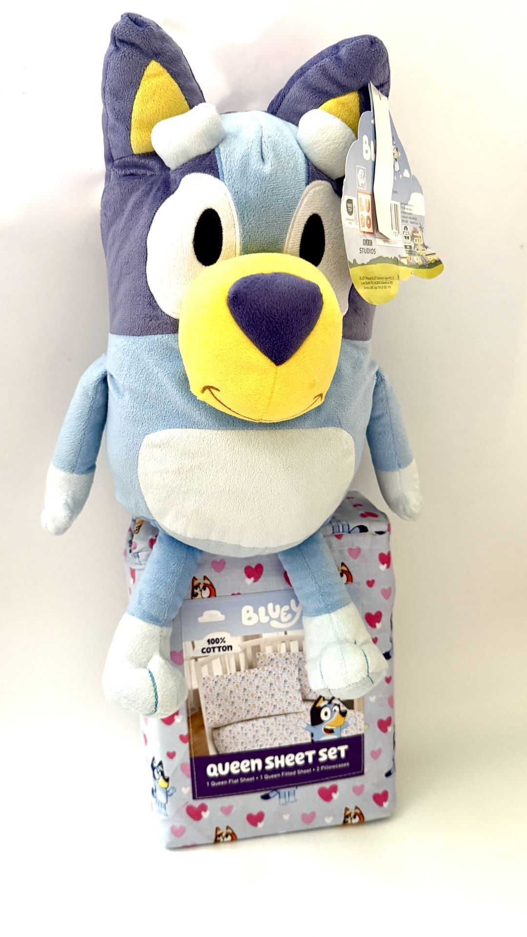Bluey Sheet Set With Bluey Jumbo Plush