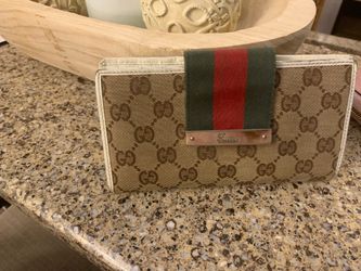 AUTHENTIC VINTAGE GUCCI WALLET