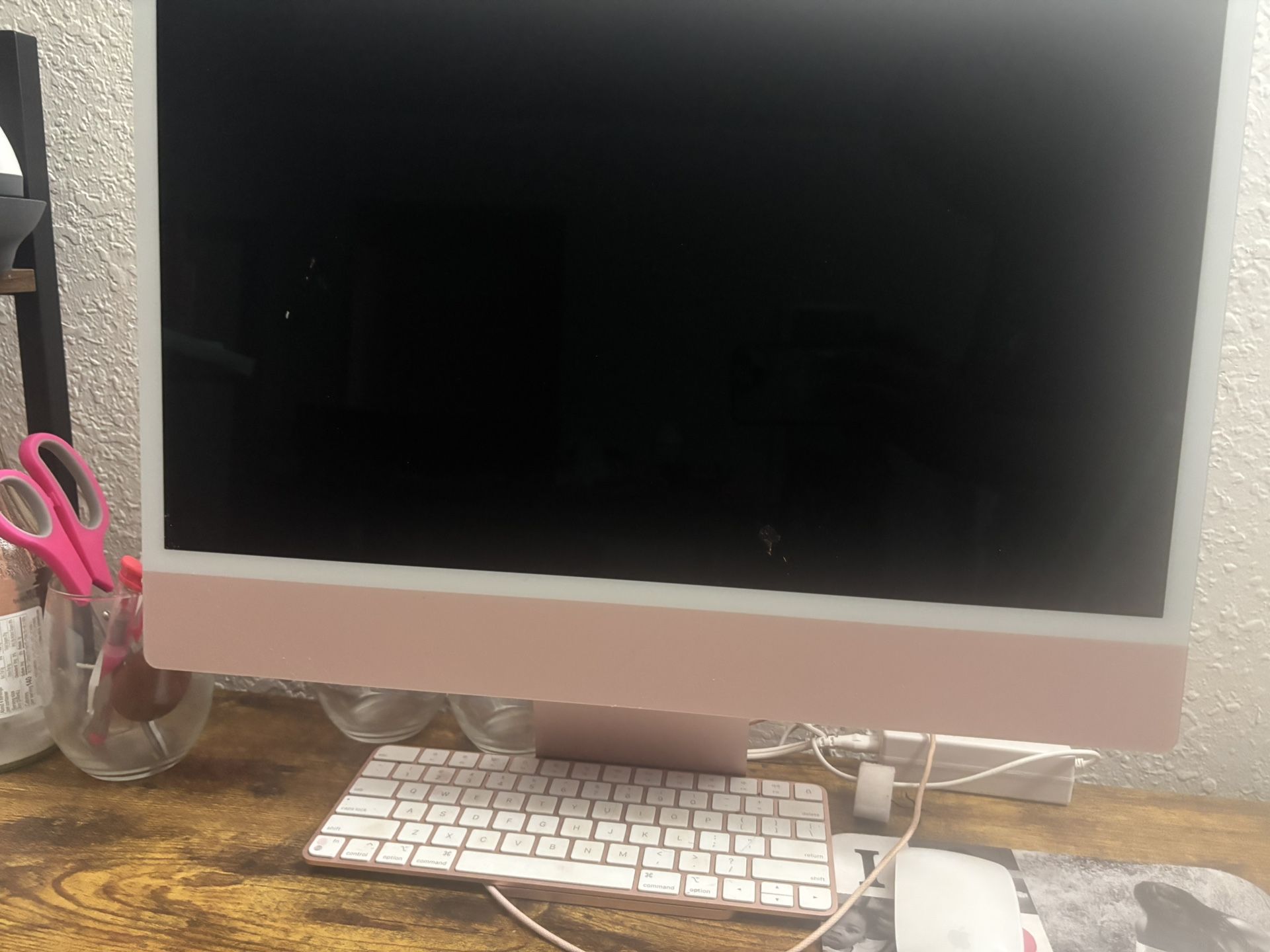 IMAC 2021 Red/pink