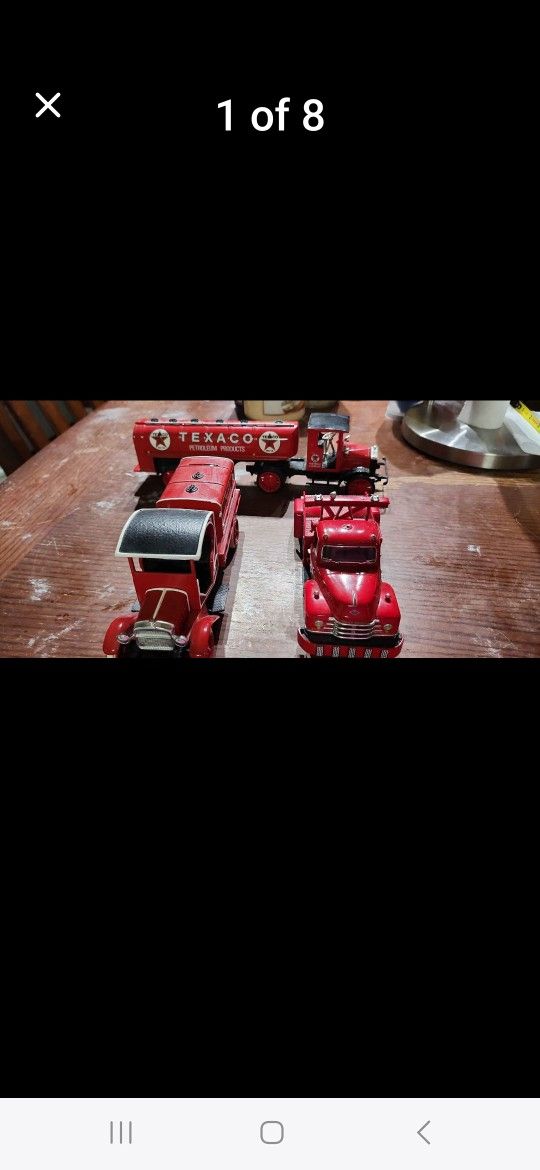 vintage metal truck toys/ camionsitos antiguos de metal jugetes