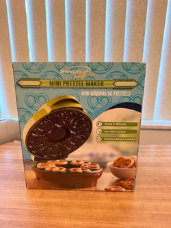 Brentwood Mini Pretzel Maker