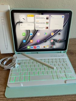 Apple iPad Air 11” M2 chip 128GB (2024 model / Gray) with keyboard and Pencil (100% battery)