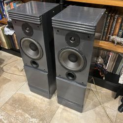 (2) Yamaha 6.5” 🔈 120w Audiophile Speakers 