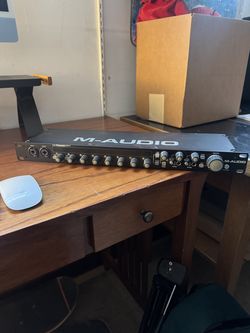 M-TRACK EIGHT 8-CHANNEL USB AUDIO INTERFACE