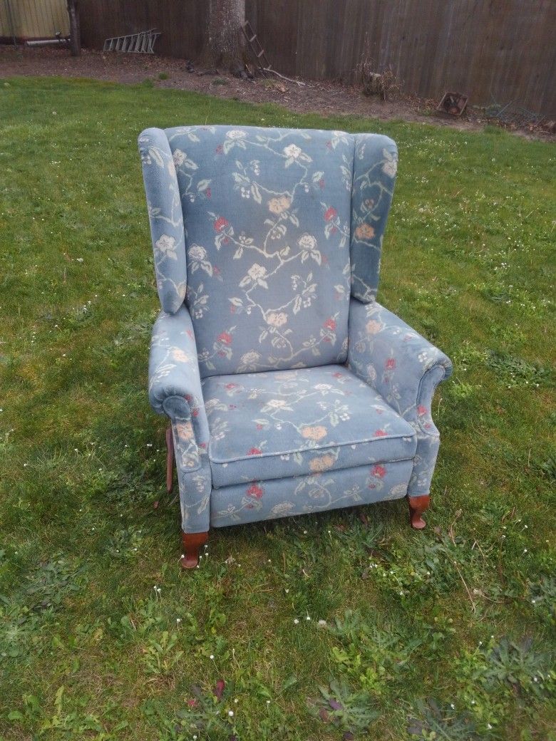 Recliner