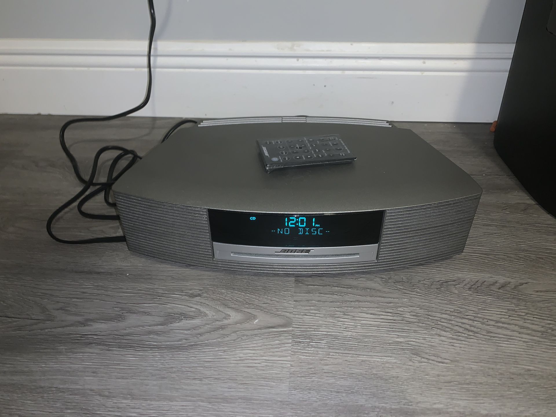 Bose Wave Music System AWRCC1 AM/FM Radio Alarm Clock CD Player With Remote