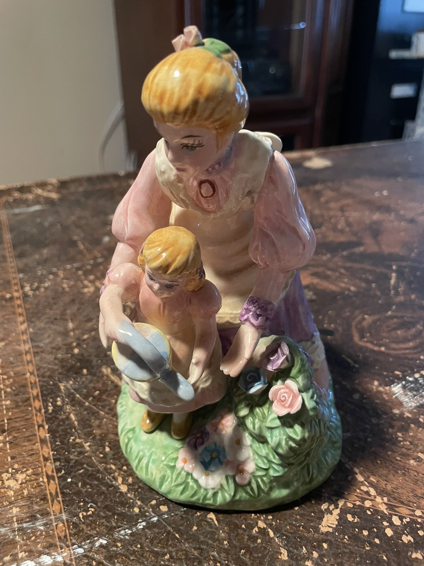 Vintage Schmid Yamada Mother And Girl Watering Flowers Music Box