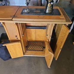 1899/1901 Antique Singer 6 Drawers Swing Machine 