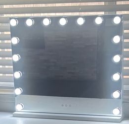 Vanity mirror 🪞