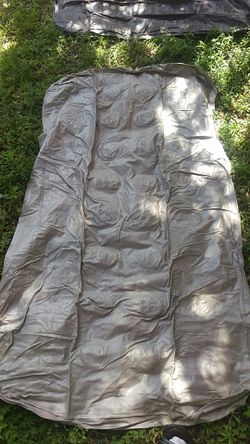 Air mattress 3x6 ft no holes no pump