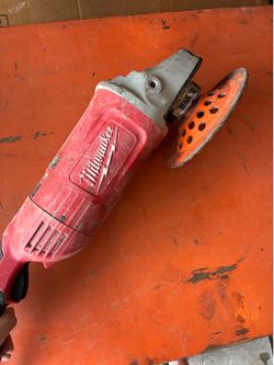 Concrete grinder