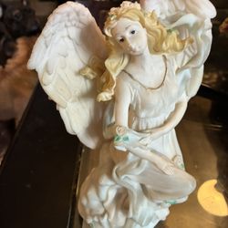 Vintage Style Angel Figurine 
