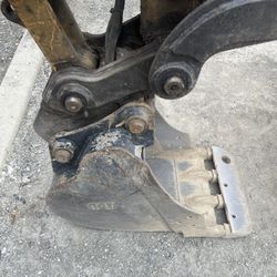 Cat 305.5 Min Excavator Attachments