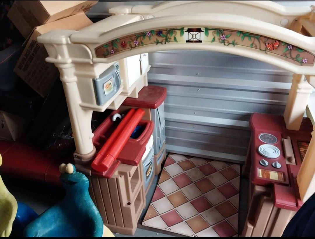 Play Kitchen Set