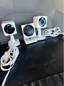 3 wyze cameras