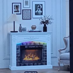 43 " ELECTRIC FIREPLCE TV STAND / MANTEL, MODERN, LED LIGHT STRIPS, NEW.