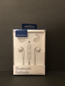 NEW WHITE INSIGNIA BLUETOOTH HEADPHONES 🎧 2x$23