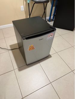 Whirlpool 2.7 cu.ft Mini Fridge