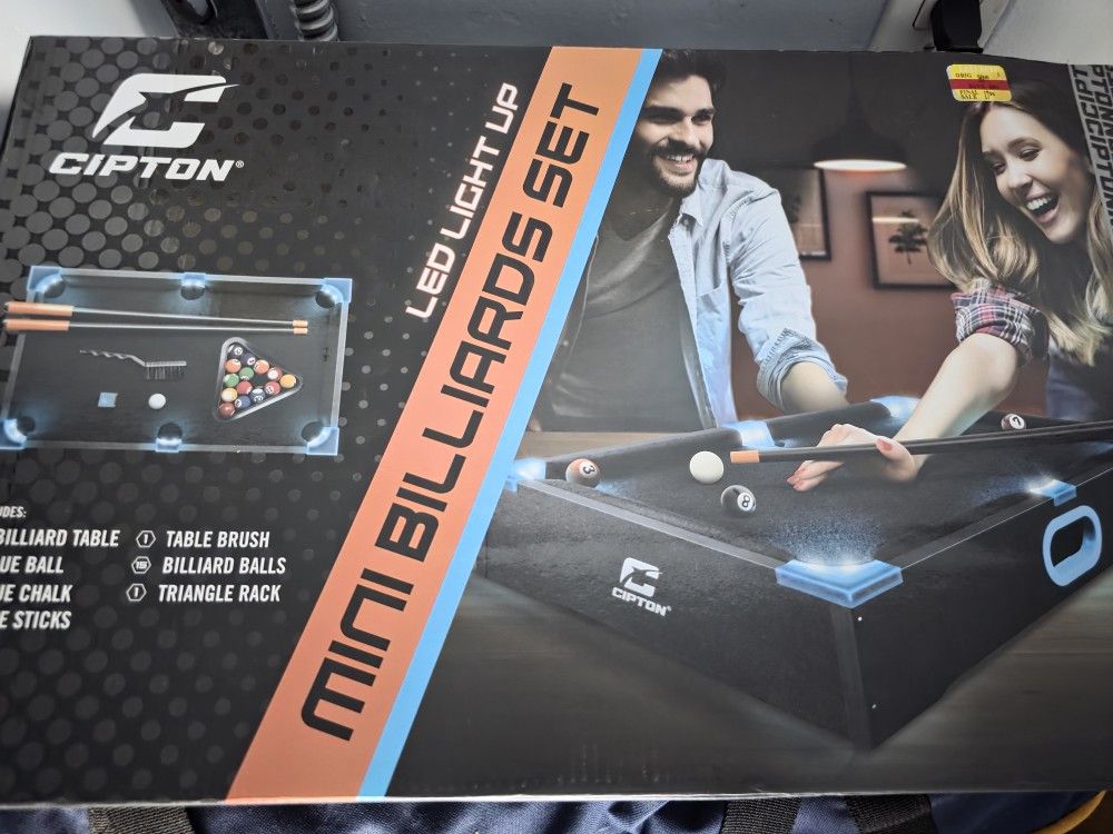 Mini Billiards Set
