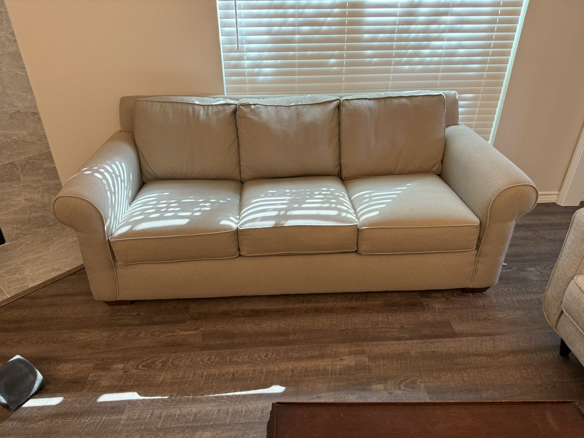 Haverty’s Couch EXCELLENT CONDITION