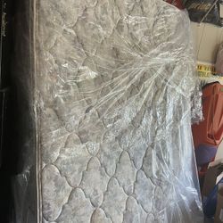 Queen Bed Mattress 