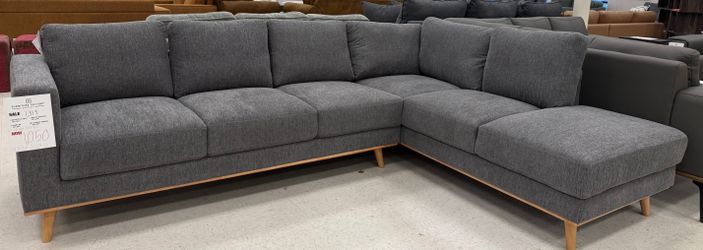 Albina Alloy Sectional