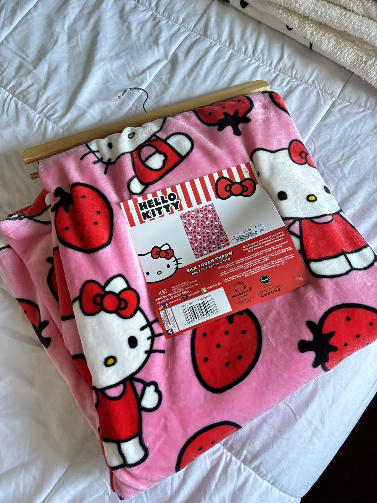 Hello Kitty Blanket