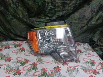 2009-14 Ford F-150 Right Headlight Regular