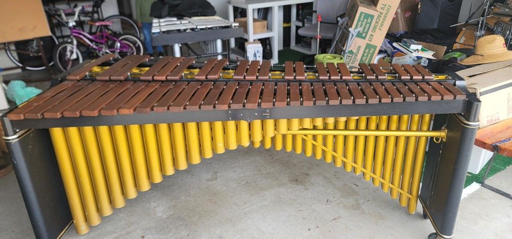Musser 4. 3 Octave Grand Marimba