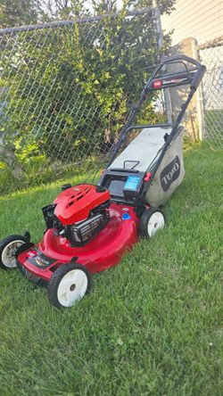 Toro Self Propelled Bagged Lawn Mower