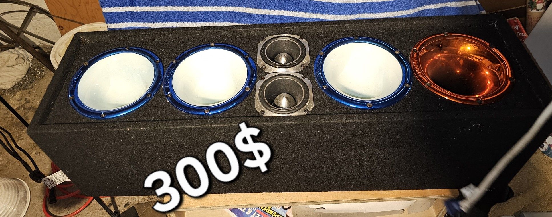 Music Speakers With Box