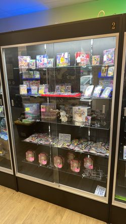 Display case 2