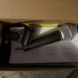 SHURE SM58 Mic