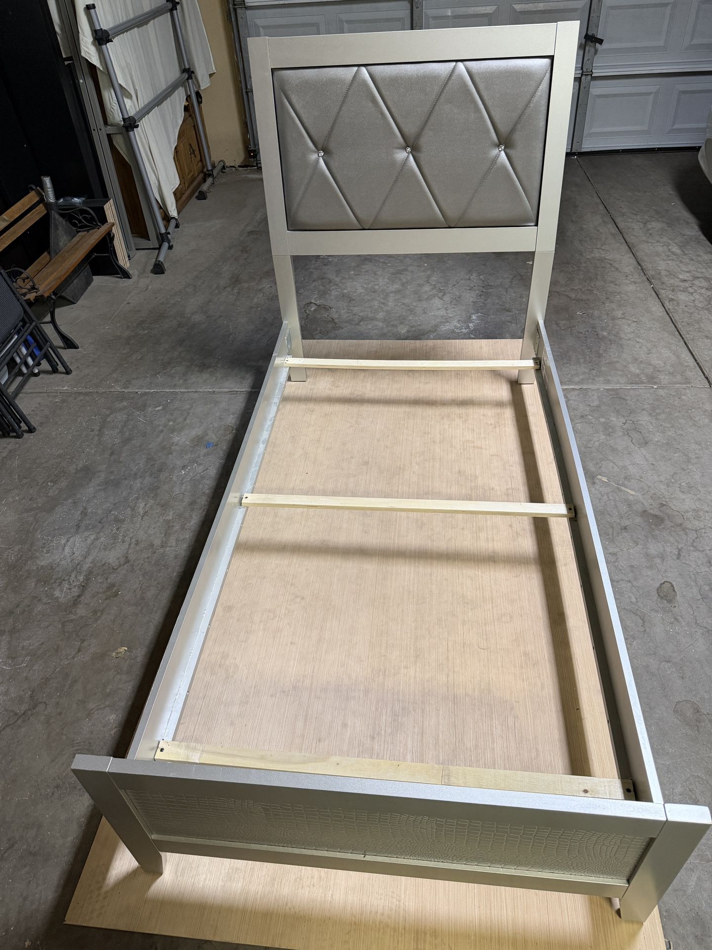 Twin Bed Frame 
