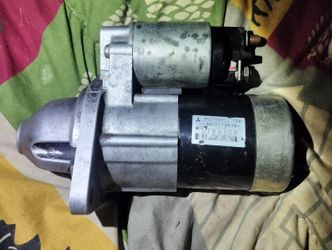 Mitsubishi OEM Replacement Starter