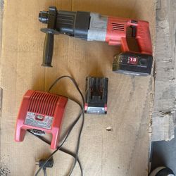 18 Volt Milwaukee Rotor Hamer,works Very Good