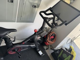 Peloton Bike