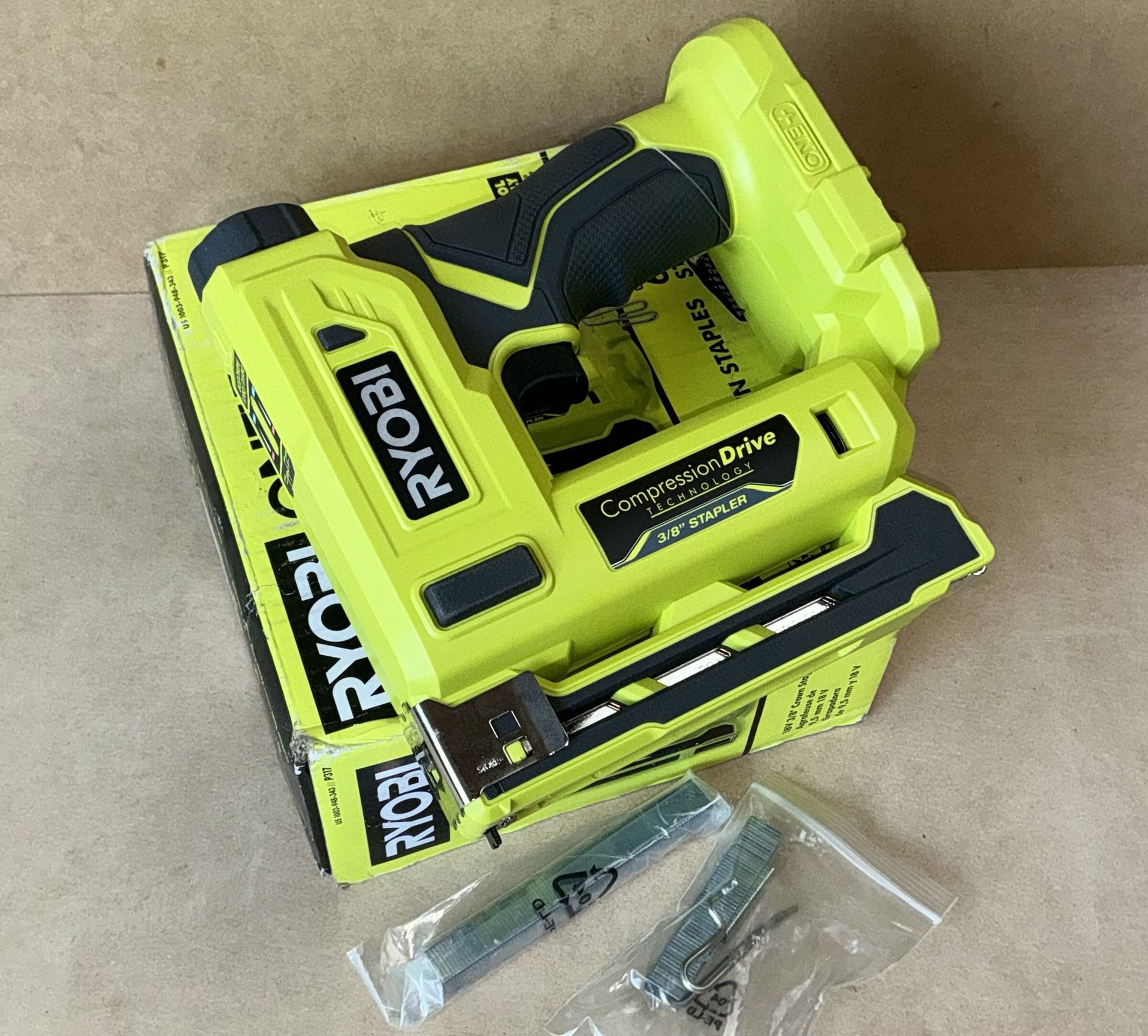 RYOBI P317 ONE+ 18V Compression Drive Cordless 3/8 in. Crown Stapler