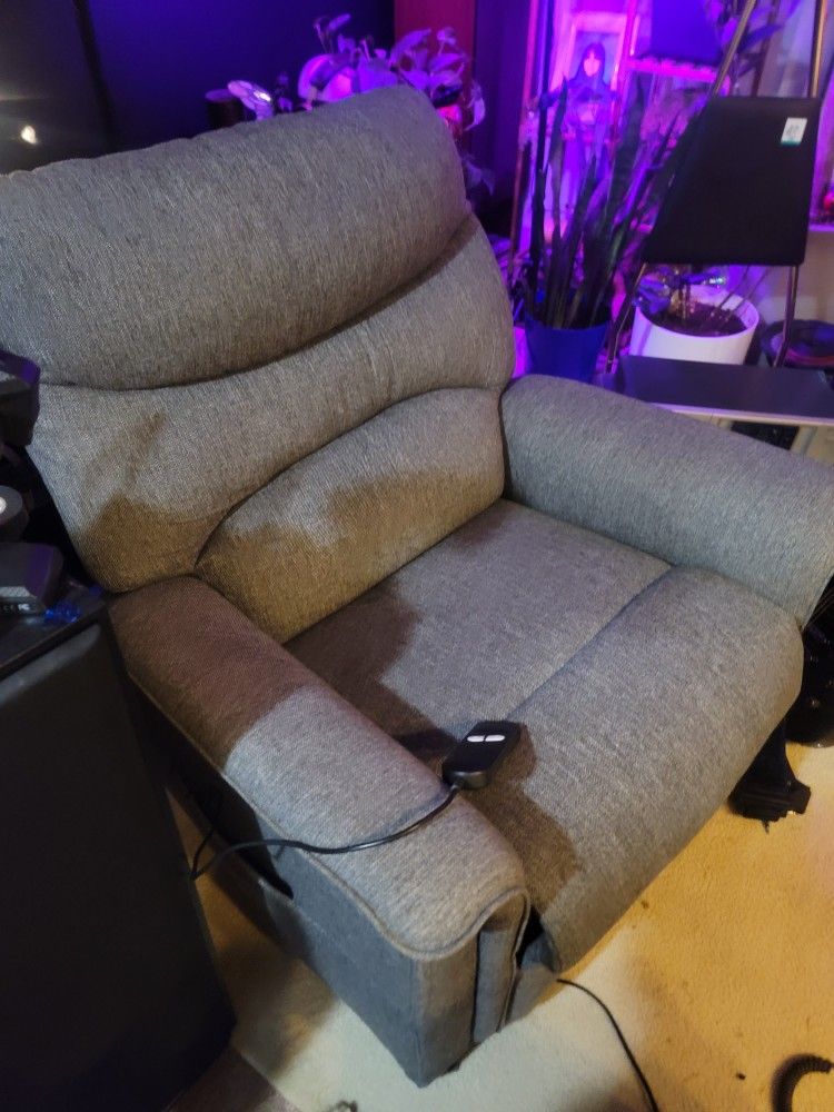 Nice Lift Chair