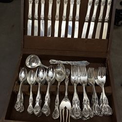 F.B. Rogers & Sons "French Rose" silver-plated flatware set