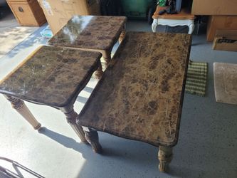 3 peice coffee table set