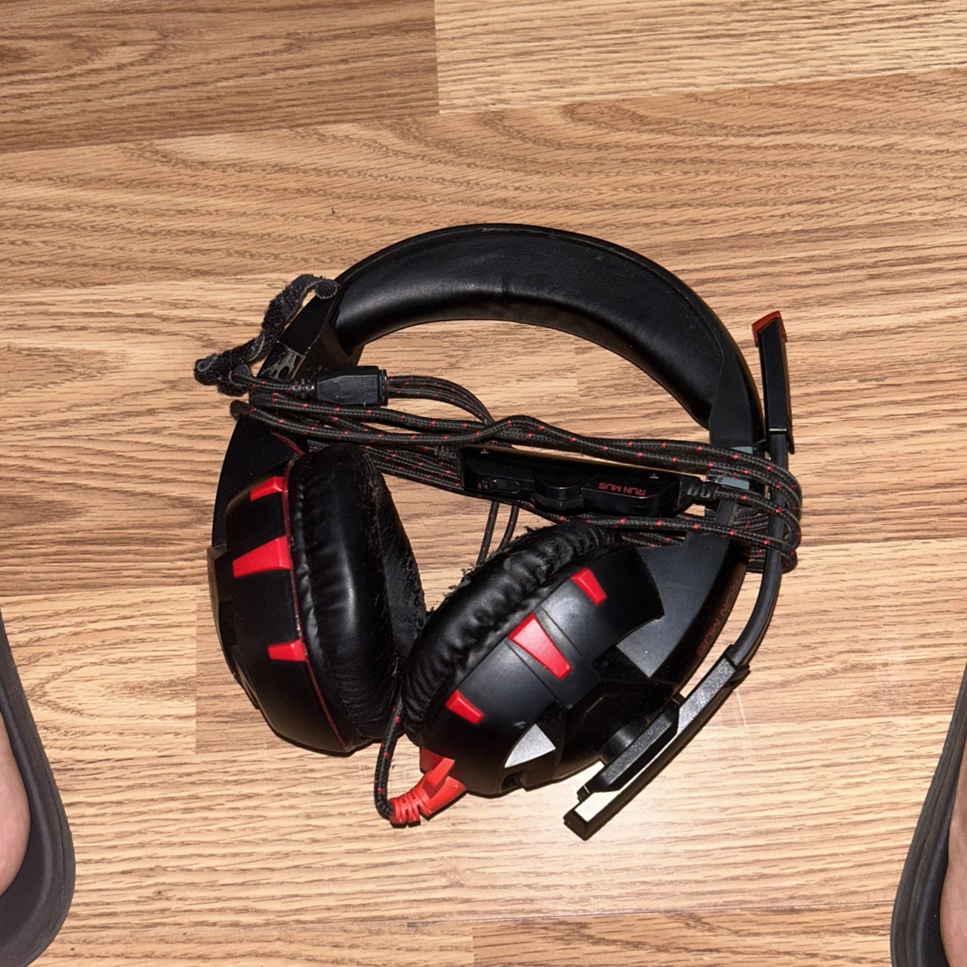 Headphones For Pc And Console With Red LED With Mic